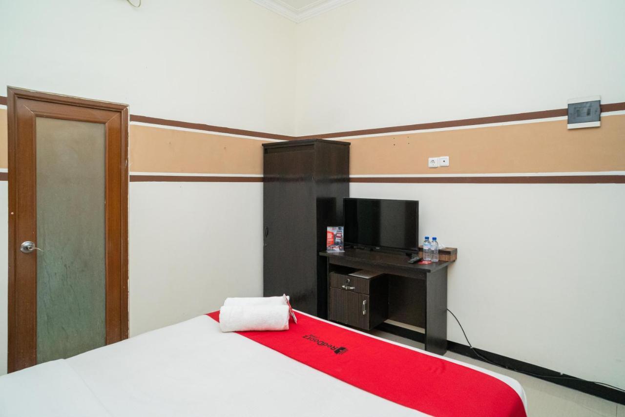 Reddoorz Syariah Near Marvel City Mall 2 Surabaya Eksteriør bilde