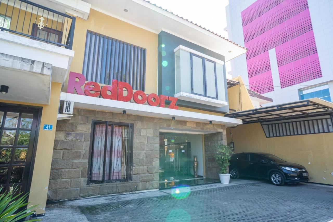 Reddoorz Syariah Near Marvel City Mall 2 Surabaya Eksteriør bilde