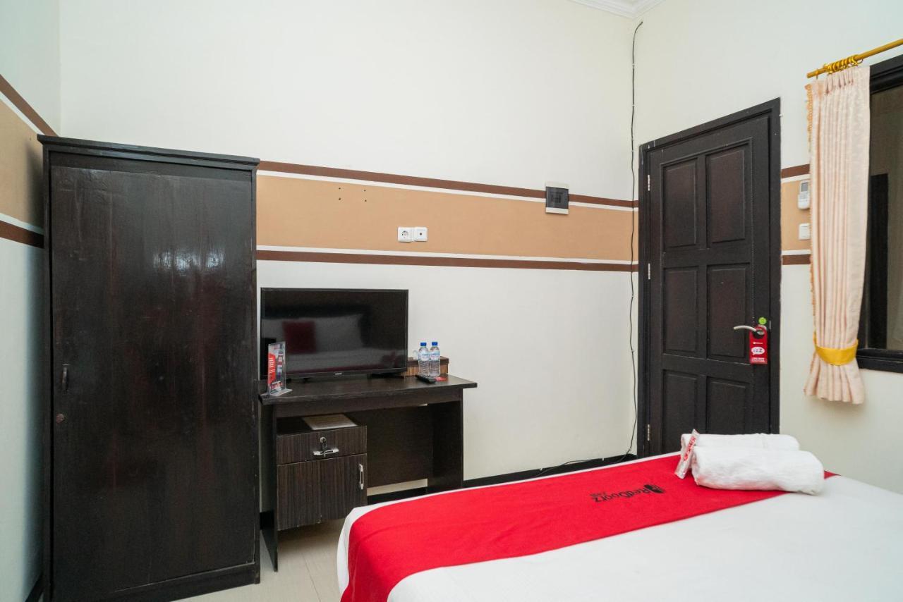 Reddoorz Syariah Near Marvel City Mall 2 Surabaya Eksteriør bilde