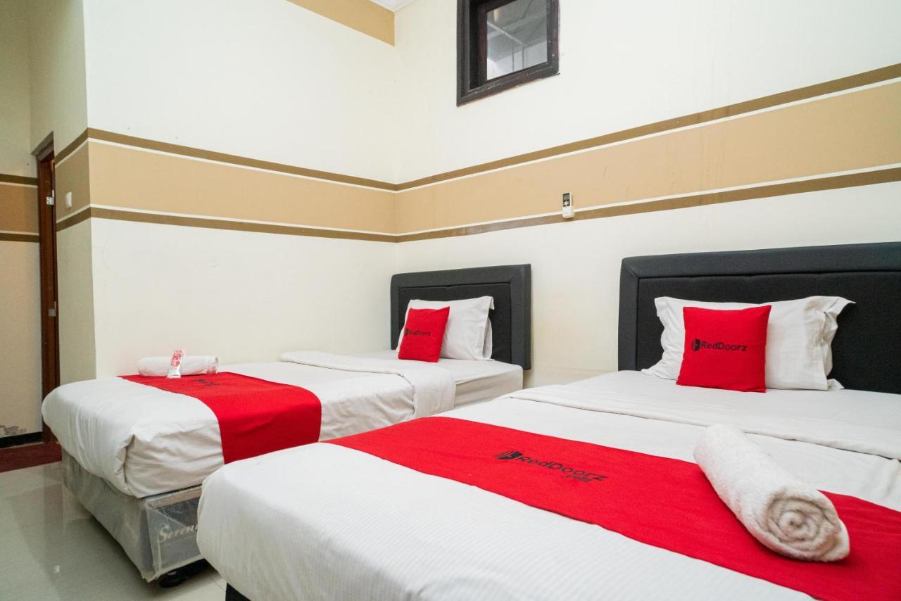Reddoorz Syariah Near Marvel City Mall 2 Surabaya Eksteriør bilde