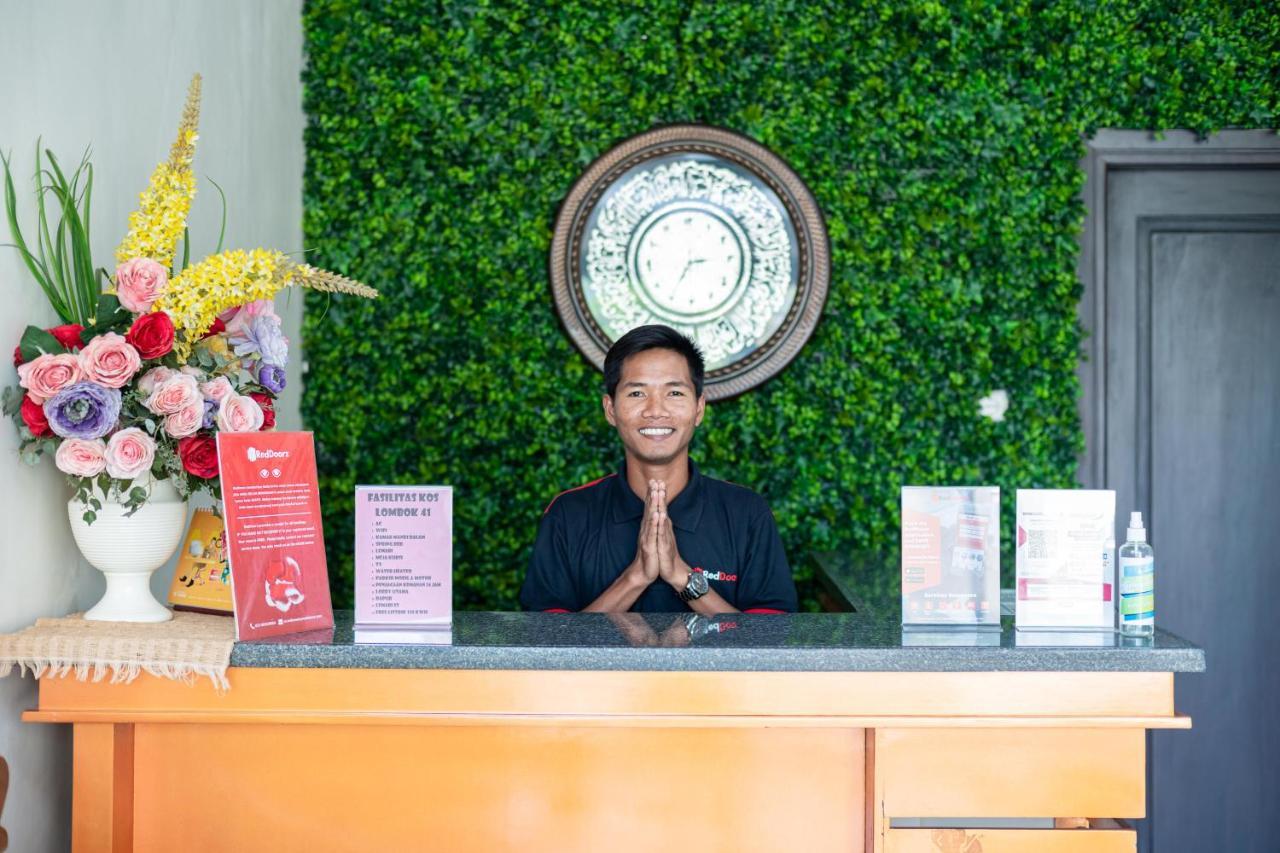 Reddoorz Syariah Near Marvel City Mall 2 Surabaya Eksteriør bilde